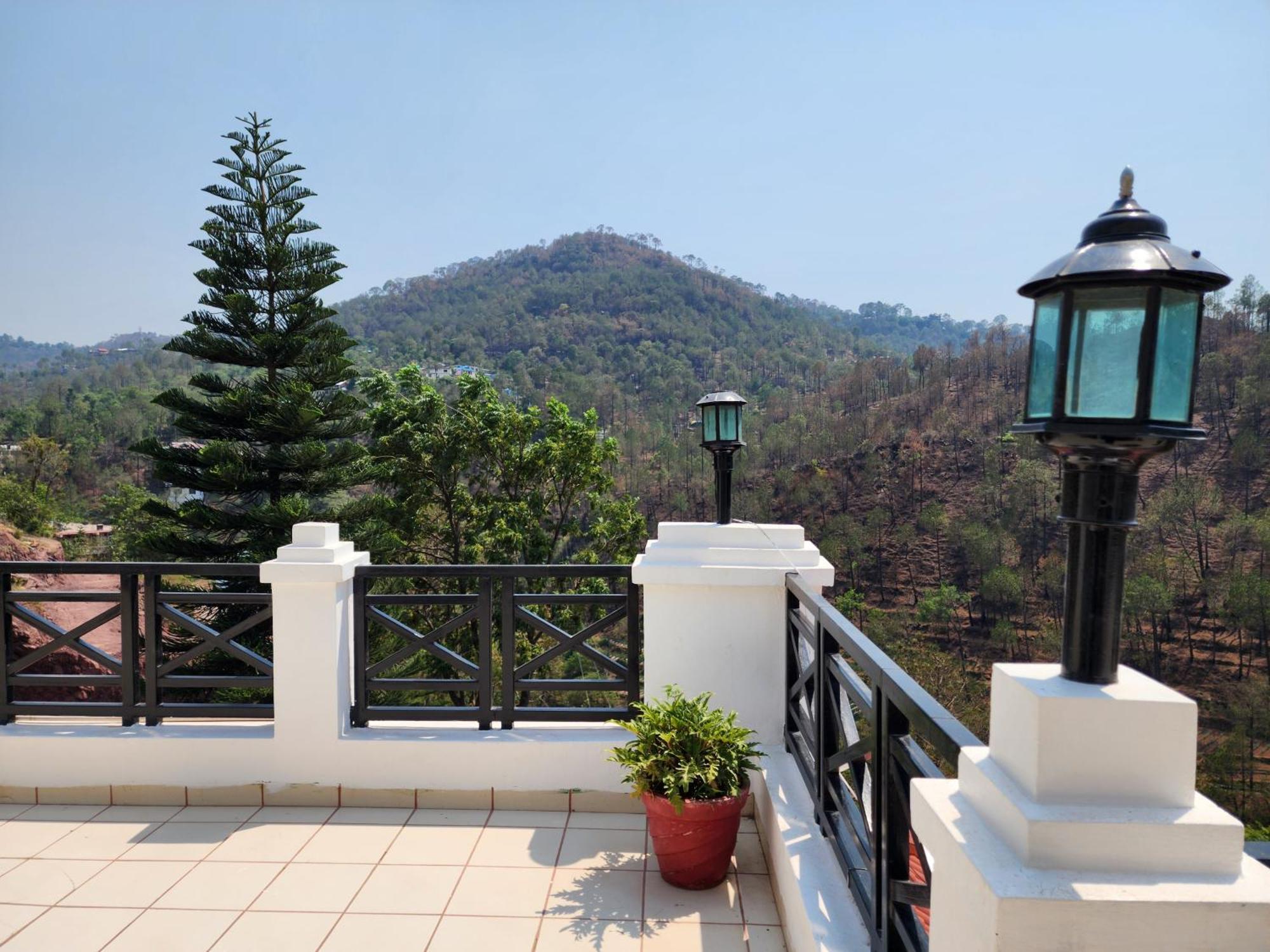 Hotel Royal Ark - Kasauli Exterior foto
